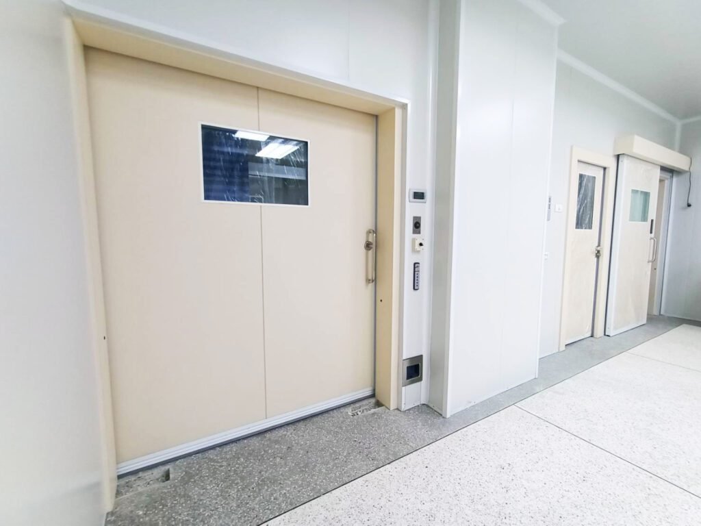 ห้องผ่าตัด ประตูห้องผ่าตัด